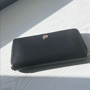 Tory Burch Robinson Wallet